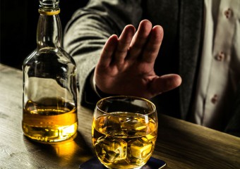 Кінець ери алкоголю? Чому людство поступово відмовляється від спиртного