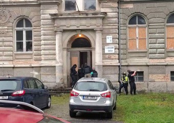 Спецпідрозділ помилково увірвався до школи під час навчань (фото)