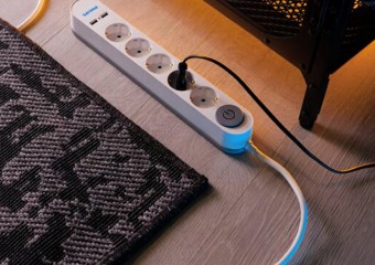 Скільки пристроїв можна підключати до однієї розетки