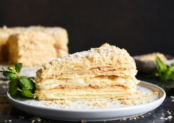 Чому торт “Наполеон” так називається