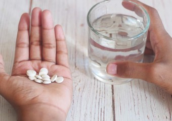 Полоскання горла солоною водою: за та проти