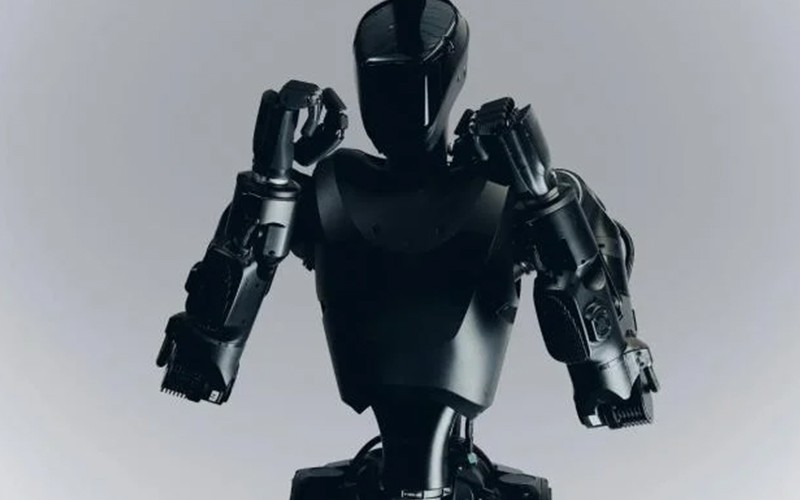 Україна розпочала випробування гуманоїдних роботів Phantom MK-1 на полі бою